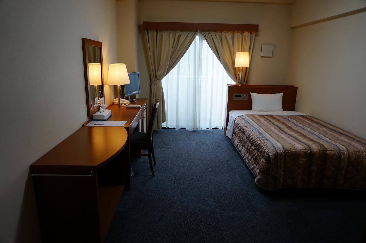 Business Hotel Shinten إِمارِ المظهر الخارجي الصورة