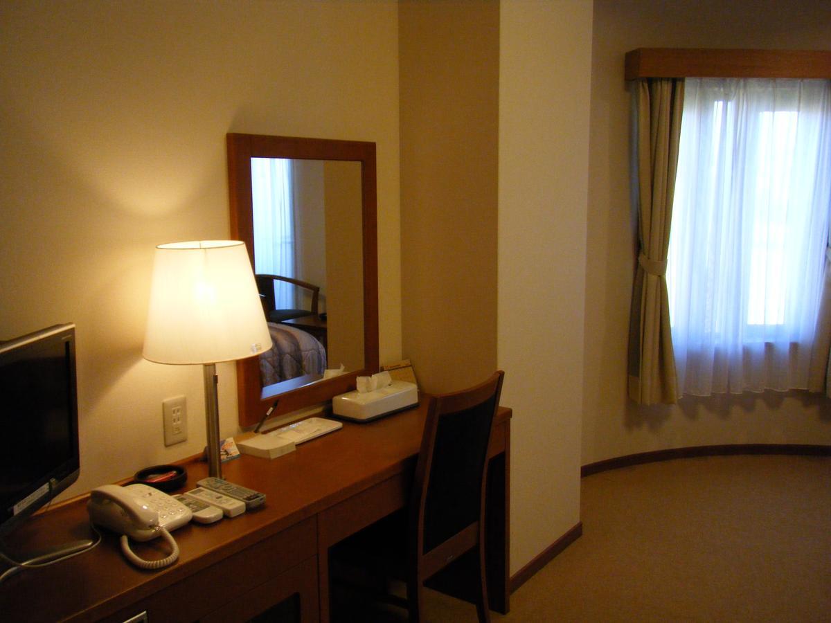 Business Hotel Shinten إِمارِ المظهر الخارجي الصورة